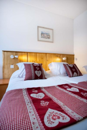 Отель Hotel Relais d'ISSENHEIM Table d'hôtes  Изенгейм